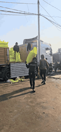 وصول سمادابيض عراقي محبب درجه أوله أسعار مناسبه جدا توصيل مجاني موقع ام عباسيه علاه نهر الحيدري متواجدون طوال النهار لاستفسار اتصال علاه الأرقام *********** *********** قيس ابو زيد
