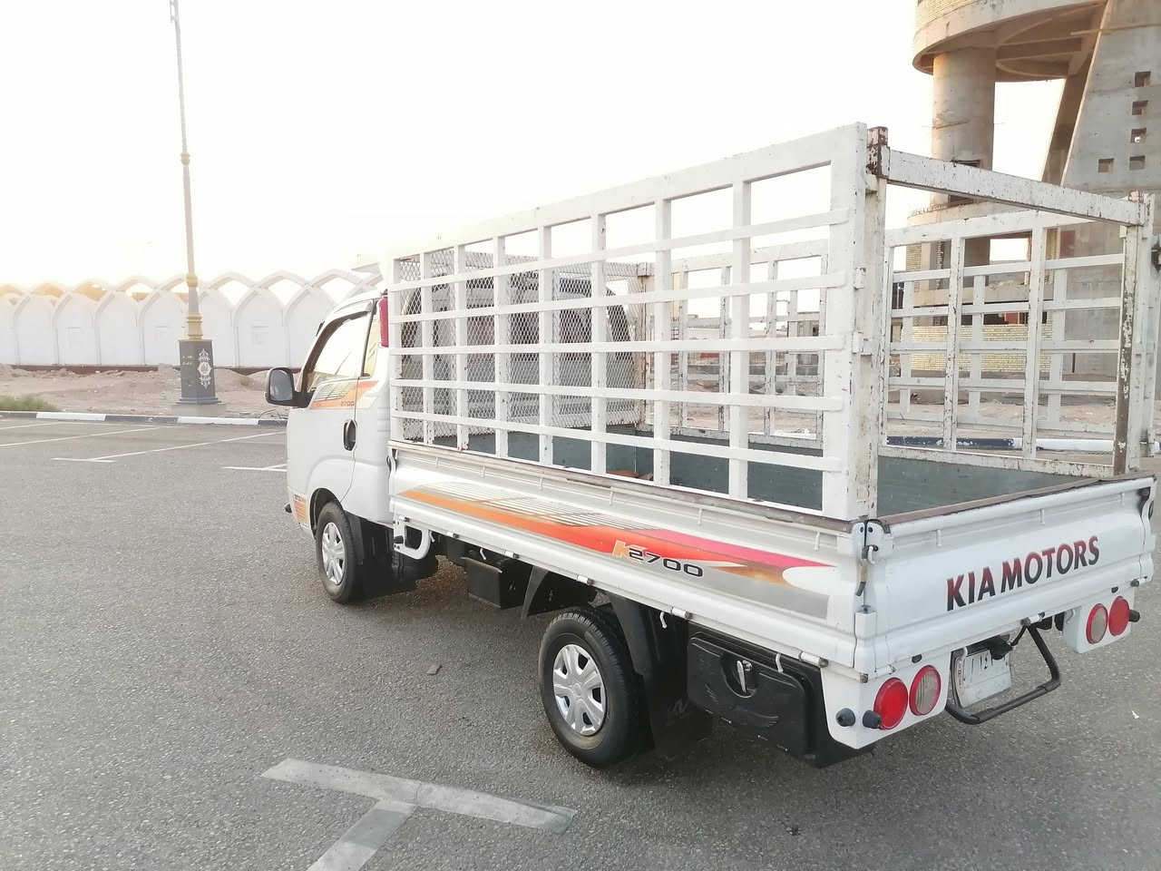 اسلام عليكم كيه للبيع موديل 2016 رقم  كربلاء السيارة جديده جاهز ه مكينه جديده سدر جديد تخم تاير كير محجر بيها مبدل بنيد والباقي كفاله السيارة جديده ماتصرف عليها جاهزه للعمل مكان السيارة كربلاء المقدسة السعر 105 للستفسار ***********
