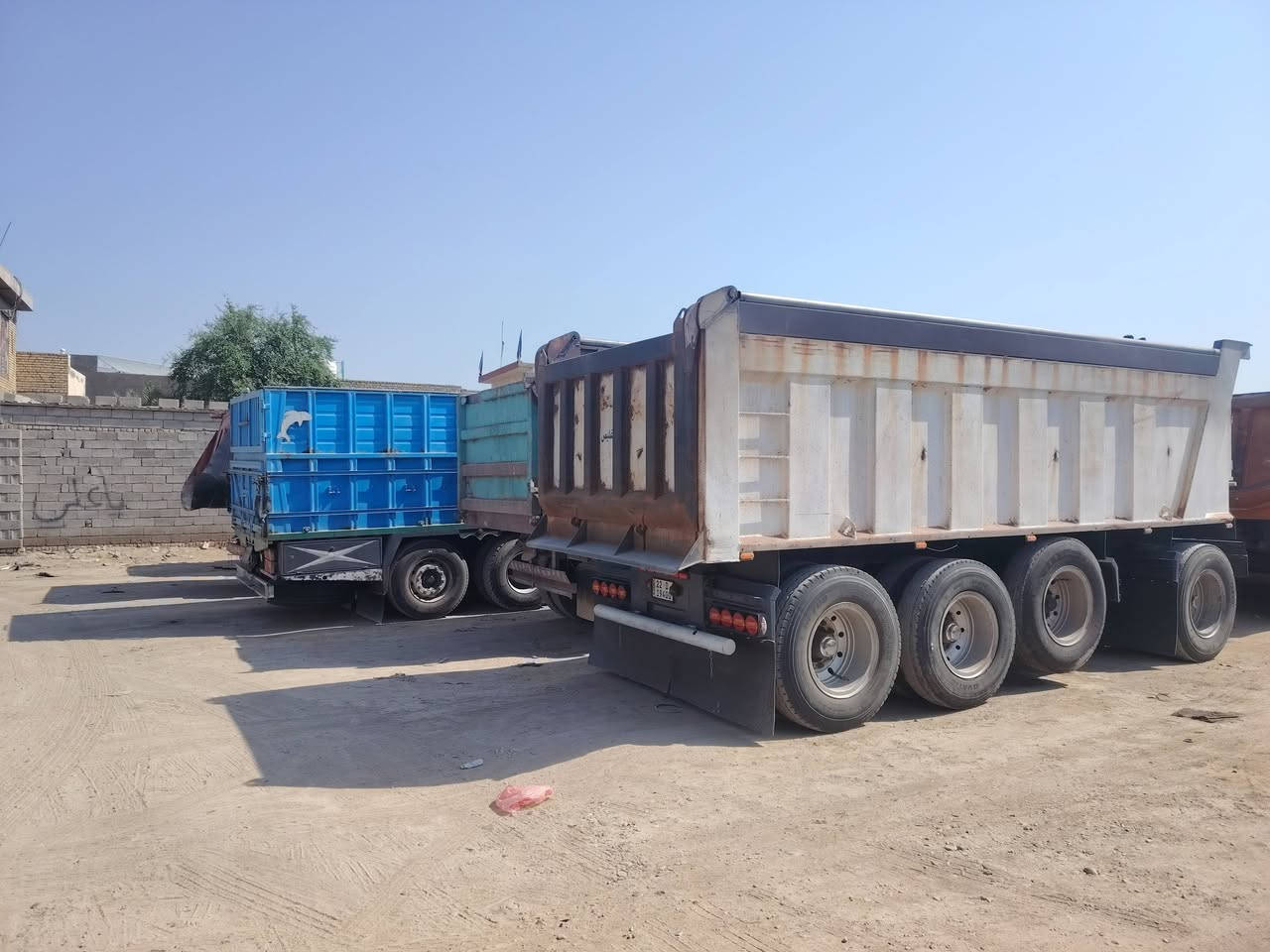 السلام عليكم مقطوره للبيع جاهزه للشغل للاستفسار الاتصال ***********
