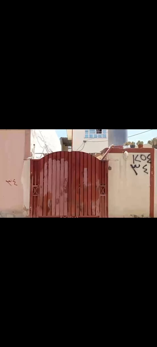 بيت بل رشيديه قطاع  سادس زراعي  قريب من شارع فرع مضمد رغد  مساحت بيت 90 متر بيت باص. مرتب بيت سعره 53 وبي مجال بسيطه


**إذا كنت صاحب هذا الإعلان وتريد حذفه لأي سبب، رجاءا أرسل رسالة إلى الدعم الفني**