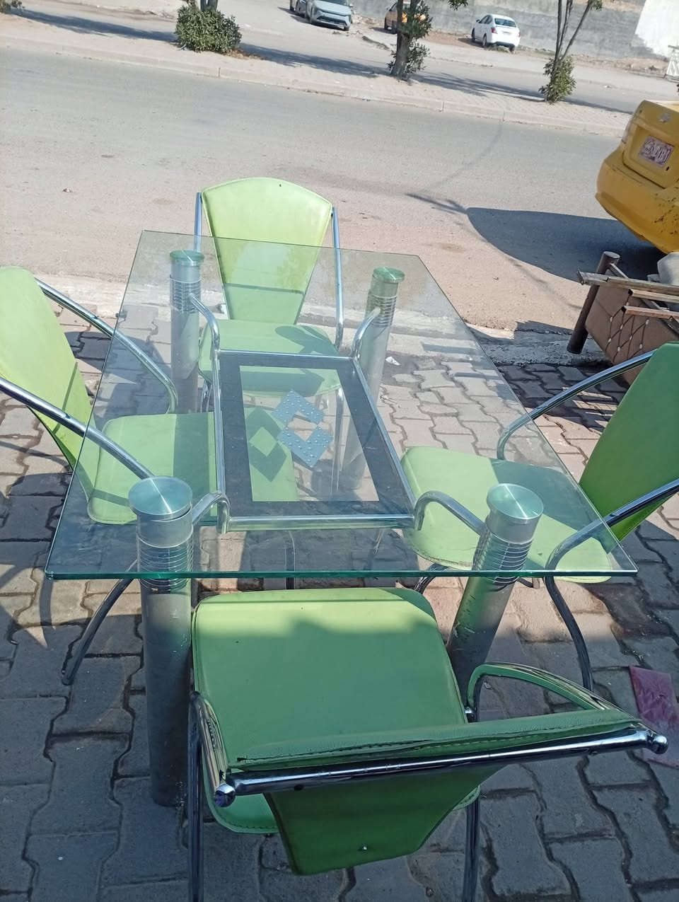 سلام عليكم غراض لبيع عنوان بانروما مقابيل جامع الفرقان ***********
