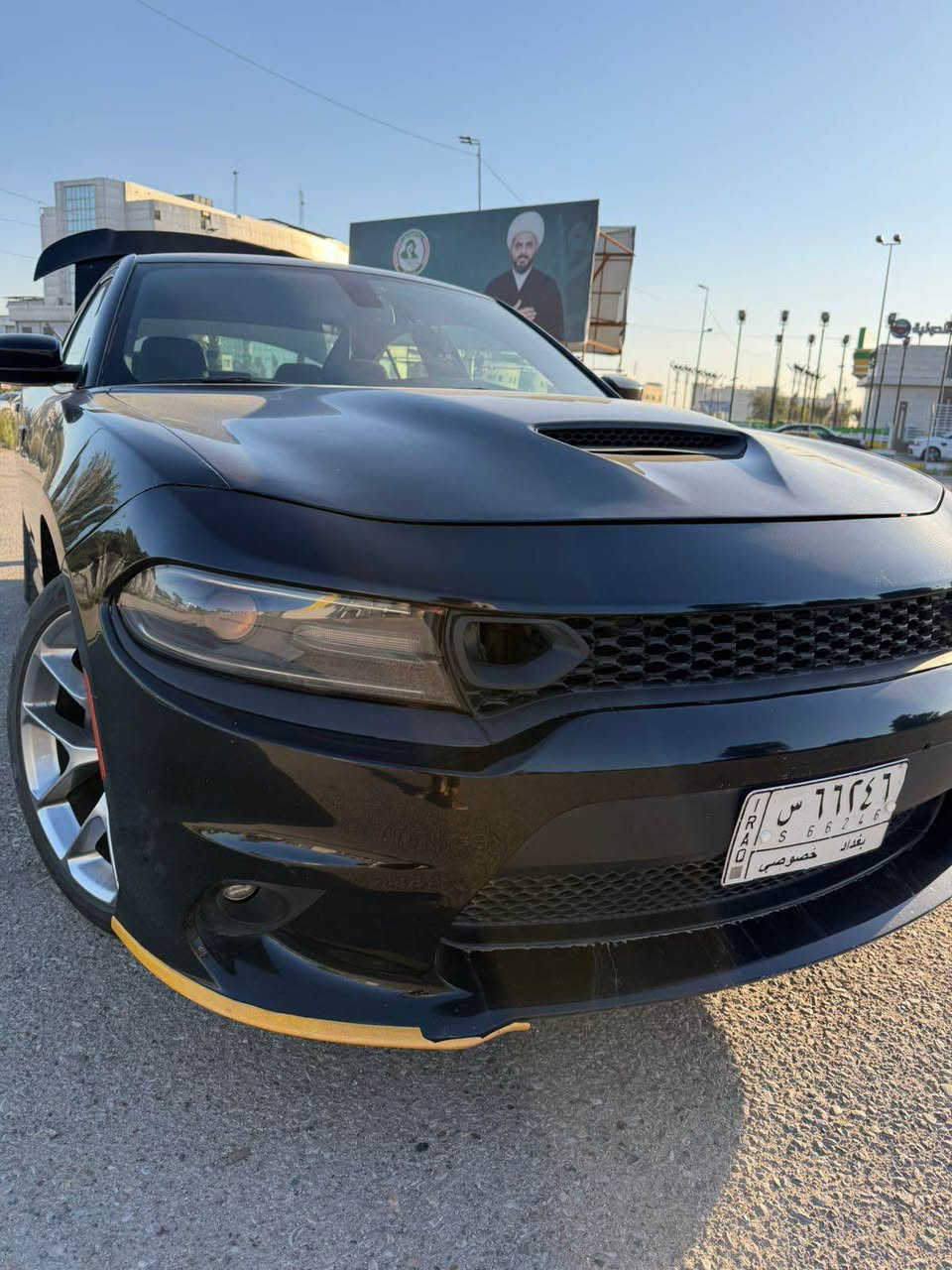 السلام عليكم 
دودج جارجر 2021 GT للبيع
مكينه ٦ سلندر ٣٦٠٠ 
رقم بغداد بأسمي 
مواصفات ال GT المعروفه 
شاشة كبيرة 
كشن كهرباء 
تشغيل عن بعد
كشنات حضن
سبورت 
سوبر تراك باك 
ويل 20 البلادي
ماشيه 52 
حادثها جاملغ وبنيد 
مابيها اي نقص السيارة بلاديه مملعوب بيها نهائياً 
عارضها ب ٢٢٥ وبيها مجال 
مكانها بغداد شارع فلسطين 
وهذا رقمي *********** بغداد, العراق
