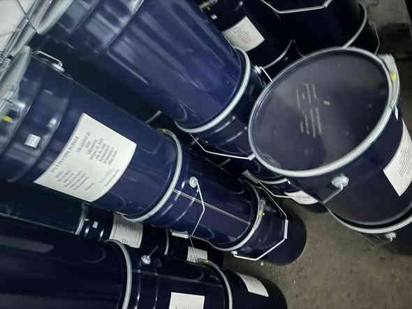 وصول وجبة جديدة ٢٠٢٤ 
سليكون ربر ابيض لصناعة القوالب الديكور والتحفيات وغيرها من الاستخدامات. ((المصلب مع السطل ))     
الكثافات الموجودة :25-20-15- 10-cm
والوزن المتوفر ٢٥ كيلو
والوزن ٥ كيلو 
متوفر سليكون حراري ٢٤ عدد
للطلب السعر والاستفسار عن طريق الارقام الموجودة ادناه
واتس ***********
واتس ***********
