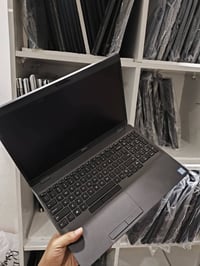 ديل Latitude 5500 • i7 جيل 8 • رام 16GB