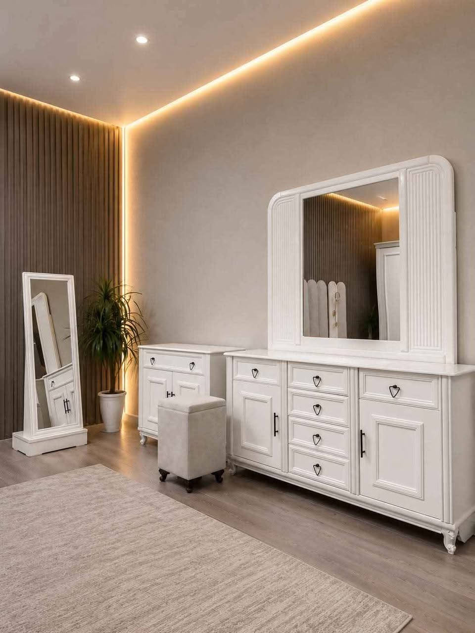 هاي الغرفه مو تركي هاي الغرفه نجاره عراقيه تصميم تركي 
 تصميم مودرن أبيض سادة
 #نجارة #عراقية صاج شغل ممتاز – داخلي 4 ملم، خارجي 11 ملم.
 المجرات سكك حديد، اليدات والقفالة من أفضل الأنواع.
 الصومية 6 أرجل بلايود أسود، الزوايا بارتفاع وعمق الكنتور.
 قياسات الكنتور: العرض 3.30 متر، الارتفاع 2.5 متر.
 هدية الغرفة: طابورية وشازلونة.
يوجد توصيل لجميع المحافظات.
 السعر: 2,450,000 بغداد, العراق


**إذا كنت صاحب هذا الإعلان وتريد حذفه لأي سبب، رجاءا أرسل رسالة إلى الدعم الفني**