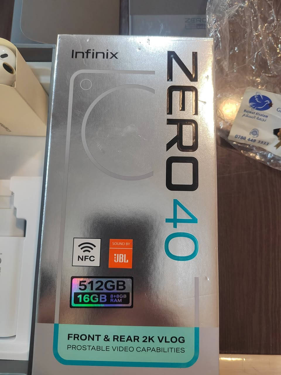 السلام عليكم جهاز زيرو 40  ذاكره 512 رام 16 8 +8 مستخدم يومين شرط بعده اخو الجديد غراض كامله  كارتون سماعات شاحنه كله كامله   الجهاز شرط السعر 275 الف مكاني جانب الأيمن حي 17 تموز ***********
***********
