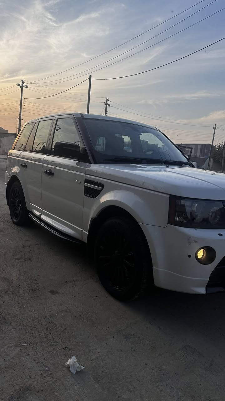 سبب الوعود الكاذبه رجعت انشرت السيارةرانج روفر موديل 2008محدث13السيارة وارد خليجي مكفوله من الظرر كير ومحرك تراي ل بصره خير من الله 
سعر 110 رقم الهاتف ***********
