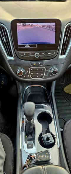 ماليبو لون رصاصي غامق موديل 23 LT
حادث جاملغ وشويه من الباب ارباك برده فقط
سياره موصفات حلوه ماشيه 26
السعر 128 ورقه مجال جدا بسيط مكانها زعفرانيه 
***********
***********
المواصفات 
بصمه ابواب وتشغيل 
تشغيل عن بعد 
شاشه كبيره 
كاميرا 
كشن كهرباء 
تحكمات فول 
لدات نهاري 
هند بريك بصمه 
تبريد منفصل 
وباقي المواصفات بل خير عل مشتري
