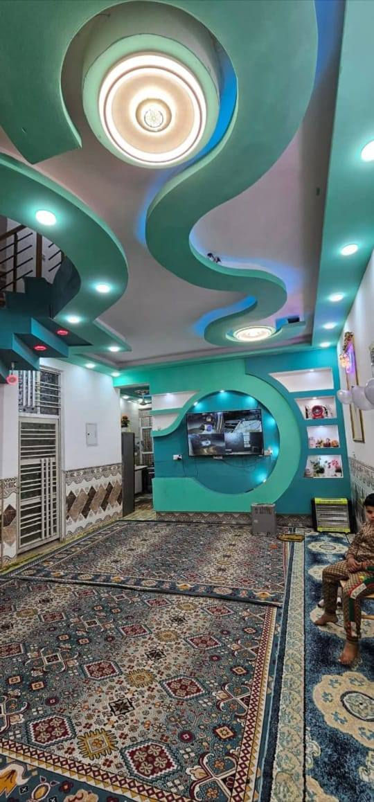 ***********
حي طارق القديم 
 بيت طابو صرف زراعي مساحه 175 متر بناء حديث 
غرفتين نوم  5×6 صاله 7 × 6 استقبال 4 ×6 مطبخ 3×5
 ترك جانب البيت 10 متر طول 
نزال البيت 25 واجه 7  بيتونه 7×6    سعر 90 بيه مجال خدمات كامله تبليط ماء مجاري فول 
اضافه مخزن كبير داخل البيتونه صحيات 
مكان البيت حي طارق القديم قرب ابو اكرم الكصاب
 داخل الفرع قريب قريب على الشارع 
     *********** بغداد, العراق
