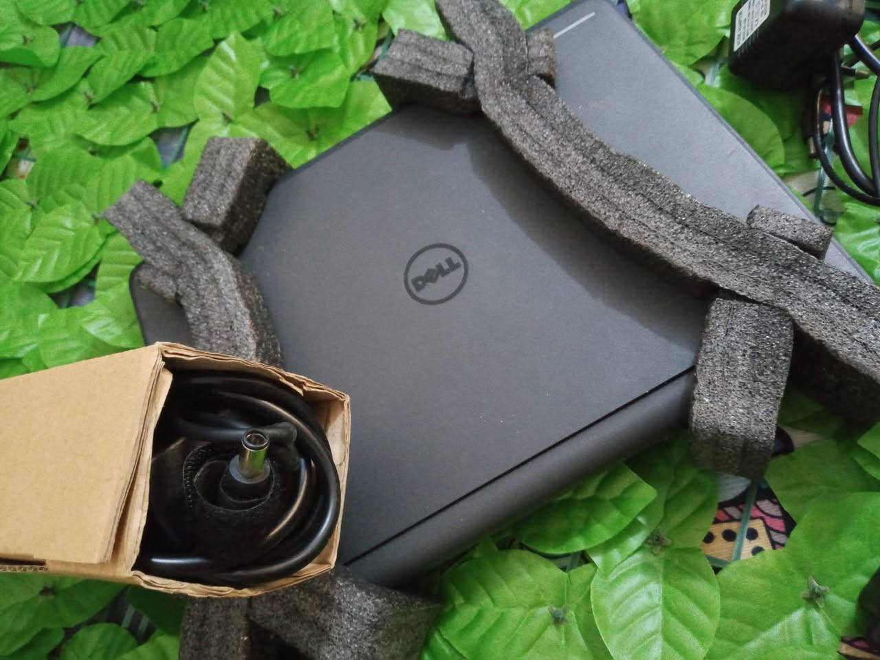 السلام عليكم حاسبه عدد 2بل كارتونه ممستخدمات ماعرف اي تفاصيل عنهن الي يريدهن يتصل برقم ويجي يشوفهن‏‪***********‬‏  مسيب صوب البحمدان خلف المدرسه الحمدانيه سعر الوحده 50
