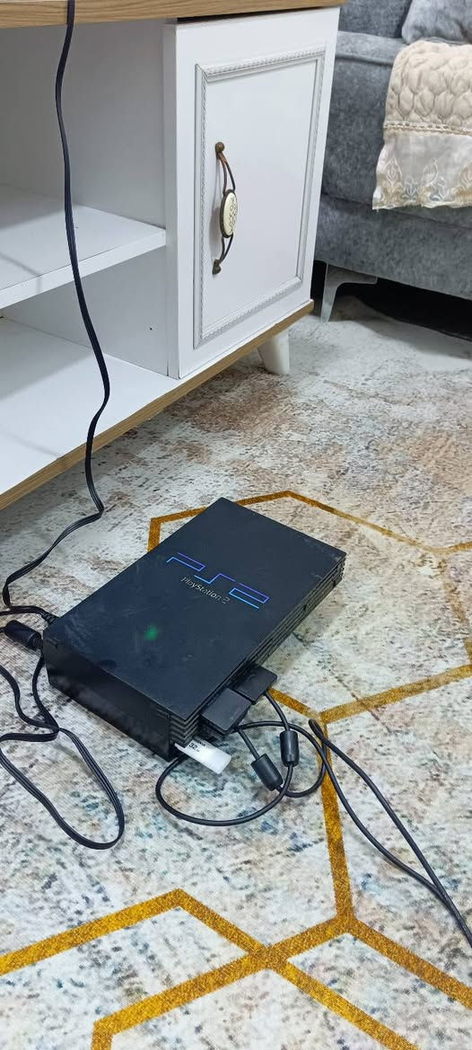 بلي الاصلي نظيف مال بيت  كامل شغال ويا يدتين وفلاش وميموري اسود سعره ٥٥ مكاني حي بدر


**إذا كنت صاحب هذا الإعلان وتريد حذفه لأي سبب، رجاءا أرسل رسالة إلى الدعم الفني**