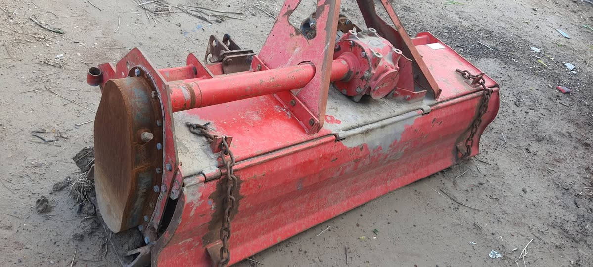 سلام عليكم كاروضه للبيع موديل ٢٠١٣ دشالي جدد بدون كاردن جديده رايدهه رقمي ***********٠ب ٢٧٥٠
