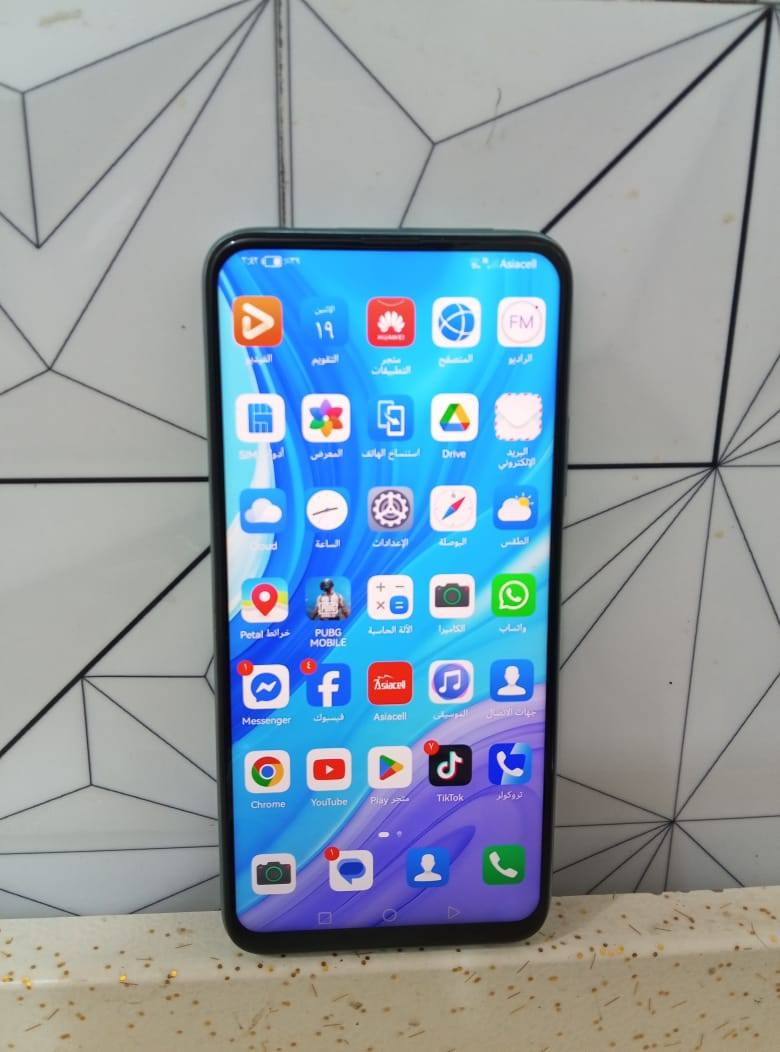 سلام عليكم واي تسعه اس كلش نضيف للبيع السعر 140 المكان كربلاء البوبيات اهذ رقمي ***********
