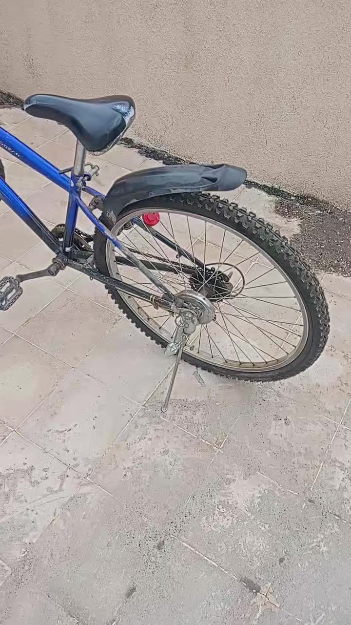 السلام عليكم
بايسكل ياباني للبيع 
الحجم 26 و گير خلفي 5 نمرات نظيف💯 
السعر 75الف و به مجال 
للتواصل على الخاص


**إذا كنت صاحب هذا الإعلان وتريد حذفه لأي سبب، رجاءا أرسل رسالة إلى الدعم الفني**