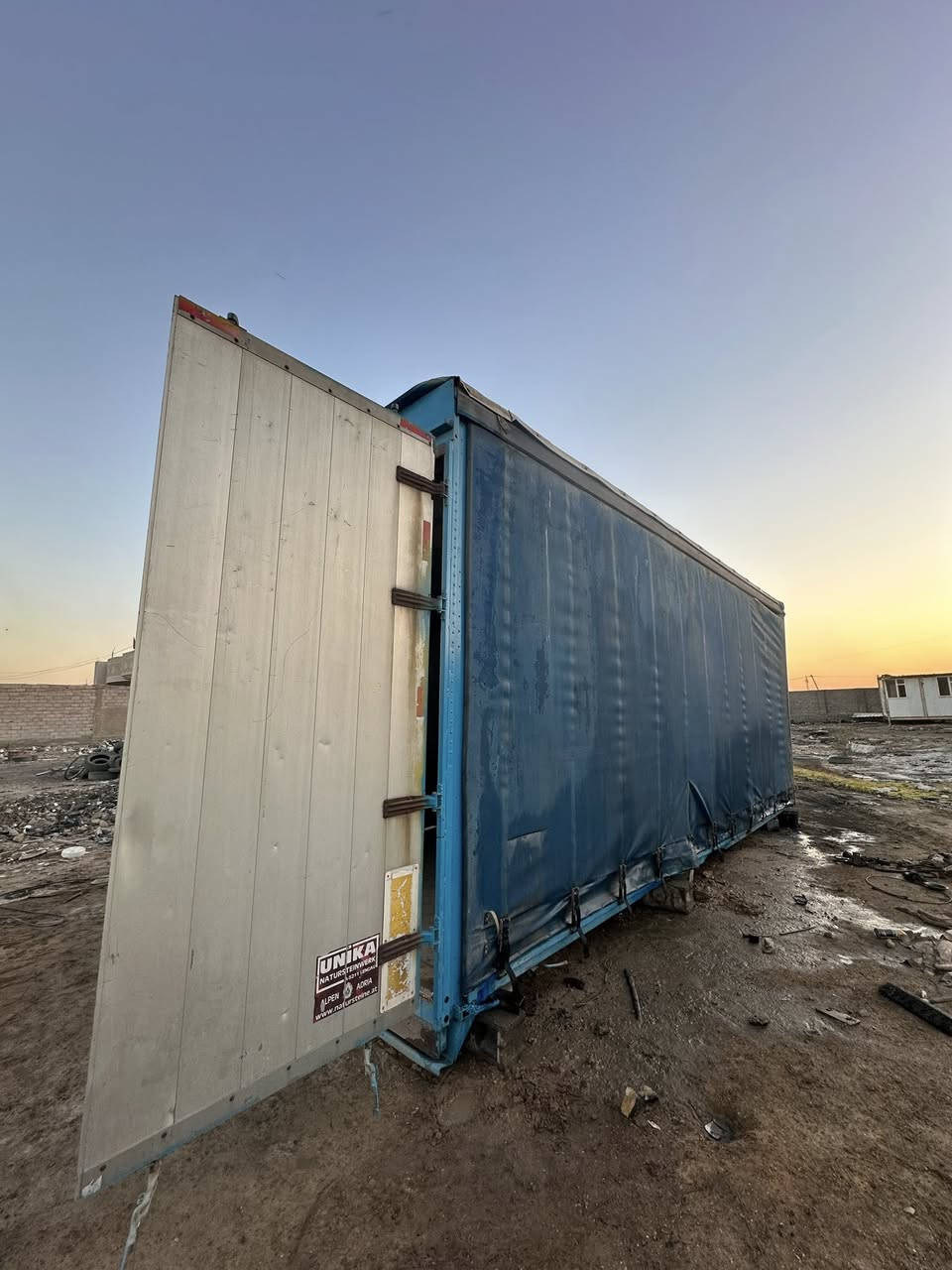 السلام عليكم  بدي اكتورز اوربي مسرحي  طول ٧,٥٠  
التصال على الرقم *********** 🚛
