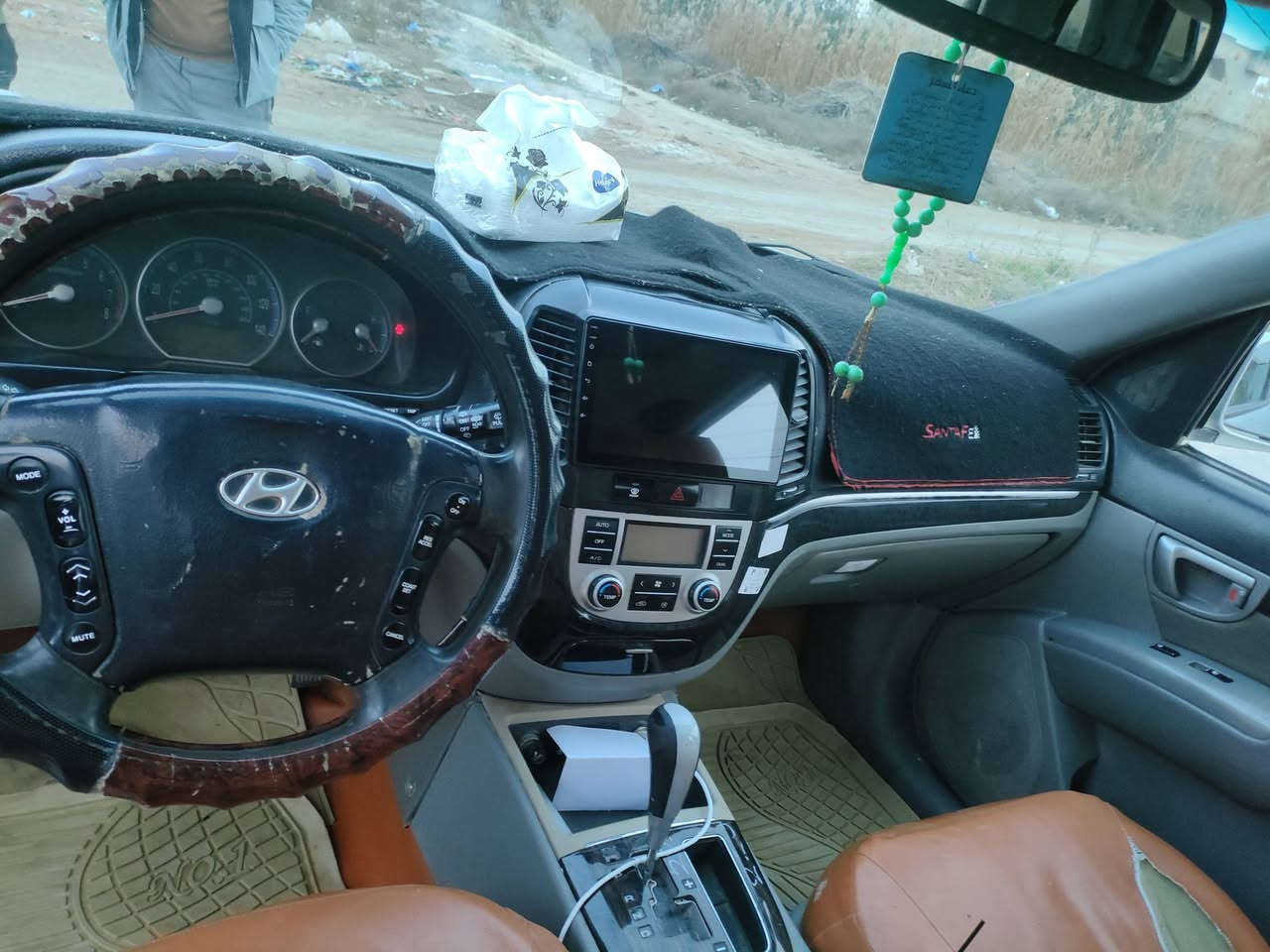 السلام عليكم سنتافي موديل 2007 كير مكينة مكفولات تبريد جاهزة تدفئة كاملة السيارة اتراي وين متريد تخم تاير جديد سيارة 5راكب مصبوغة عام ابيع كفالة من كص وشرعيات عارضهة ب84 مكاني اديالى الخالص ***********/***********
