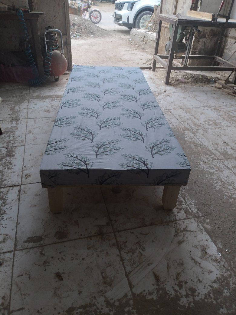 متوفر تخت جرباية غرف نوم جملة ومفرد 
نفر و نفرين القياس حسب الطلب 
مكاني الحلة 
***********
