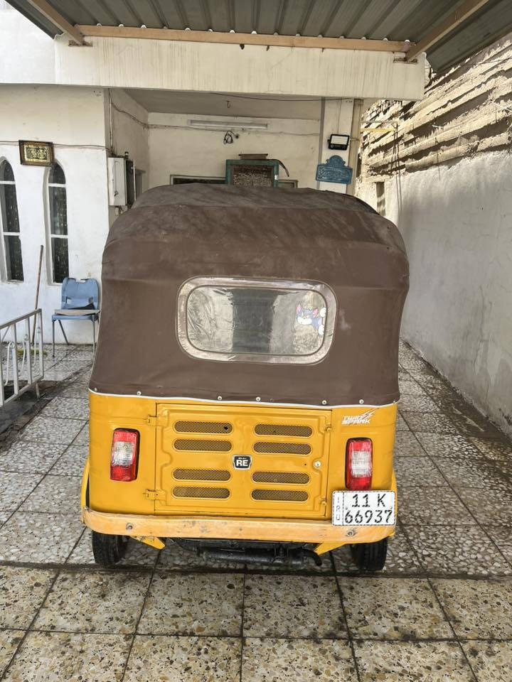 السلام عليكم تكتك 2017شهر ال11مكينه19 رقم و سنويه تحويل ثاني يوم التكتك كامله كبل للشارع كلشي ما ناقصه تشغل و تطلع كبل مكينه خير من الله تخم تاير جديد كهربائيات كامله التكتك كلشي ما ناقصه تعمير جديد صبغ جماليه السعر 4و800وبيه مجال مكاني زعفرانيه رقمي ***********
