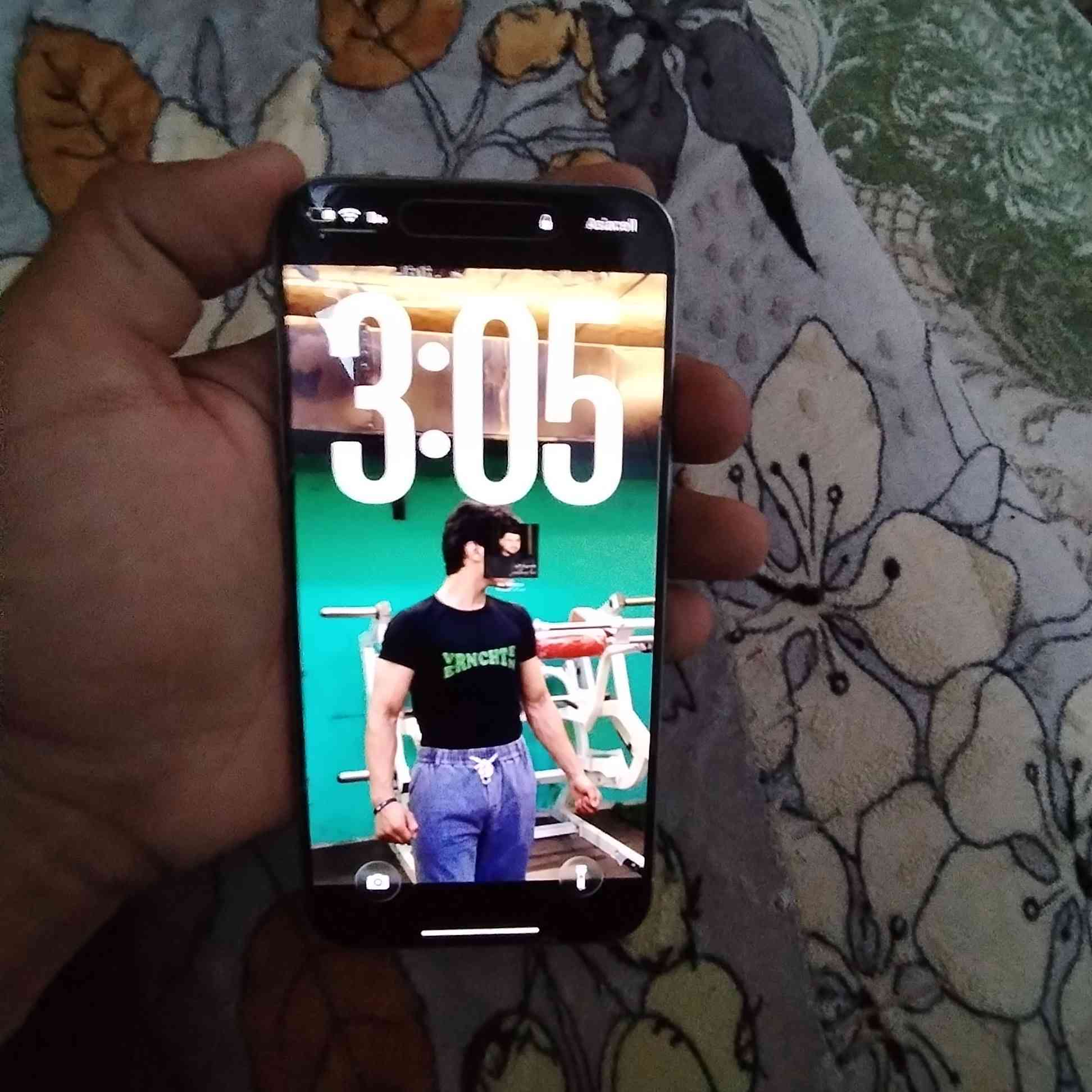 سلام عليكم ايفون 15برو ماكس جهاز نضافه فول بطاريه 85بلادي شرط جهاز شخط مابي مليون،100عنواني نجف ***********
