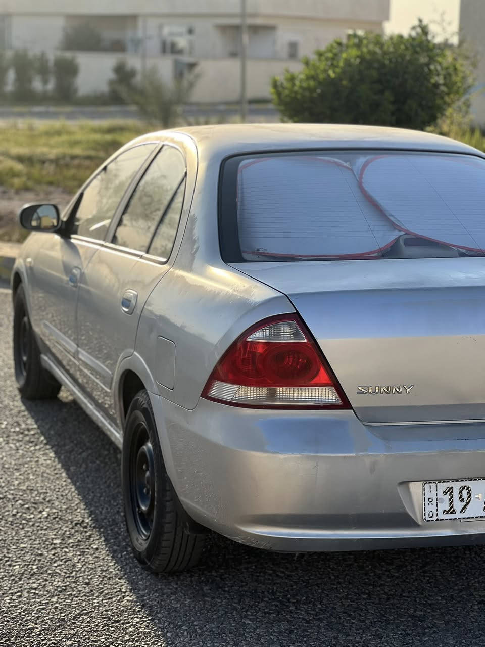 السلام عليكم 
نيسان صني موديل ٢٠١٣
بدي كوري مكفولة ماعدا الباب جهة اليمنى بيه تعديل بارد والسيارة بيه جراد بالكشر 
كهربائيات وكير ومكينة بدون اي نقص تبريد وتدفئة جاهزة السيارة 
رقم كربلاء بسمي 
العنوان واسط /الكوت 
السعر ٨٦ وبيه مجال 
***********
