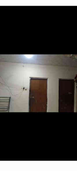 بيت طابوا يحتوي على بيتين مشتمل مساحه 70متر وبيت ثاني 230متر يحتوي على كافه الخدمات تبليط ماء كهرباء مجاري كيبل ضوئي العنوان الدغاره نهايه حي الشهداء قرب مضيف الشيخ احمد صكبان للتواصل الاتصال على الرقم ***********
