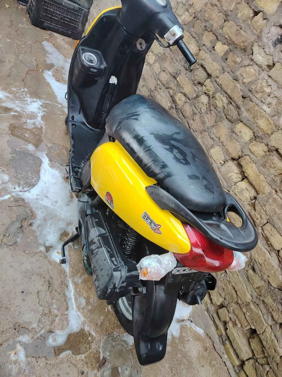 العزاز دراجه فله موديل 2009
اوراق اصولي سعرها مليون و 75
دراجه مفتوحه نقصها باتري بس
مامشتغله صار شهر
تواصل ع الرصيد
***********
