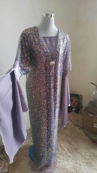 ملابس • توصيل