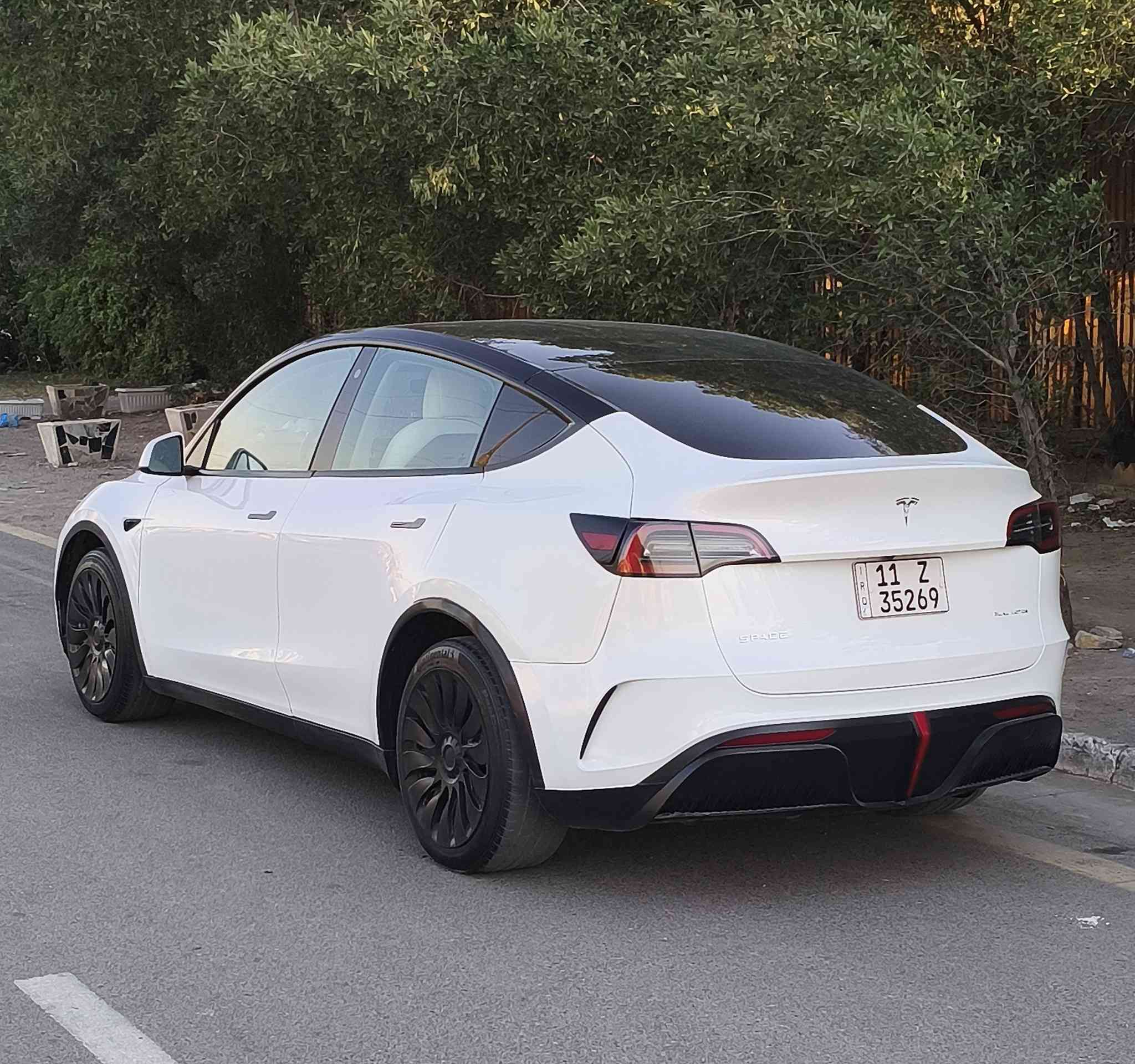 Tesla Model Y
✔️ الموديل: 2023
✔️ الفئة: Dual Motor ( دبل ماطور)
✔️Long Range ( بطارية كبيرة ) المرغوبة
✔️ اللون الخارجي: أبيض
✔️ اللون الداخلي: أبيض فاخر
✔️ الدفع: رباعي AWD
✔️ التسارع: 0 إلى 100 خلال حوالي ٤ ثوان ⚡
✔️ شاشة كبيرة + نظام قيادة ذكي( اونلاين )
✔️ مربوطة فون كي
✔️ مشدود عليها دعامية خلفية رياضية ام اللد سعرها 800 دولار
✔️ ويل كب رياضي ١٩ إنج
✔️ الممشى: ٣٥ ألف فقط
✔️ السيارة وياها شاحنة 48 امبير بلادية استيراد خاص ام الكارتونة السودة
✔️ الحادث ٣ قطع امامي
رقم بغداد بأسمي  السعر 188 وبيها مجال
العنوان : بغداد - حي البنوك ـ شارع جسر الجديد
للتواصل ماسنجر واتساب او هاتف ***********
تيسلا واي
تسلا مودل واي
تسلا موديل واي
