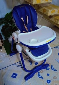 كرسي طفل • POPYPAPA • نضافته ١٠٠