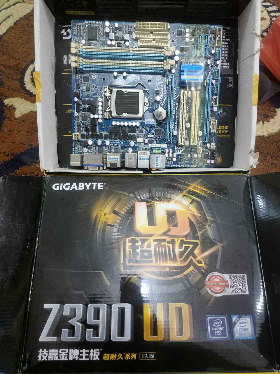 BrandGigabyte
CPU socketLGA 1151
Compatible devicesPersonal Computer
RAM memory technologyDDR4
Compatible processors[Intel LGA 1151 processors]
Chipset typeIntel Z390
These motherboards are equipped with the most advanced LED system in the market.
Multi-Way Graphics Support with Dual Armor and Ultra Durable Design
Supports both Intel 8th Generation and Intel 9th Generation processors
Model number: Z390 UD
السعر 150 الف دينار 
لا يوجد توصيل 
العنوان بغداد الشعب حي اور 
***********
