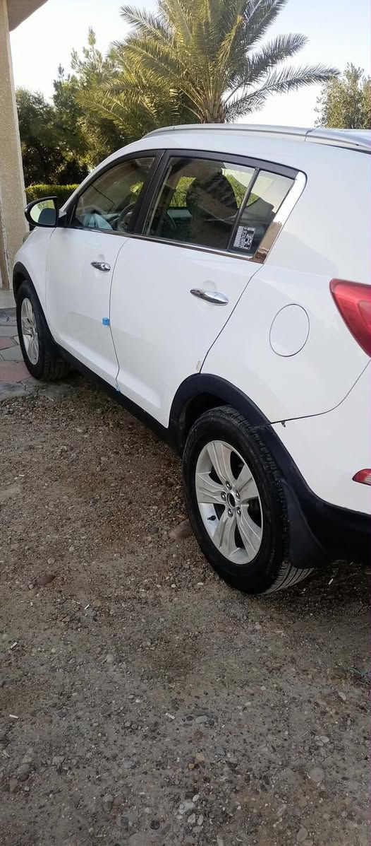السلام عليكم 
للبيع فقط 
سياره سبورتج موديل 2011 وارد خليجي 
الضرر موجود يمكم بالسونار 
السعر ١٣٥ وبها مجال 
***********
***********
