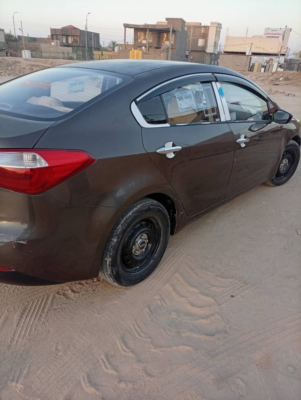 سلام عليكم سيراتو موديل ١٤ خليجي الشركه العامه الدوليه سياره بيها الجاملغ الكدام امبدل وشويه صبغ بلحافه مال الباب الوره والباقي كفاله مكينه ١٦٠٠ مكفوله كير مكفول رقمها مثنى مداور ابكل وقت سعرها ١١٠ للاستفسار ***********
