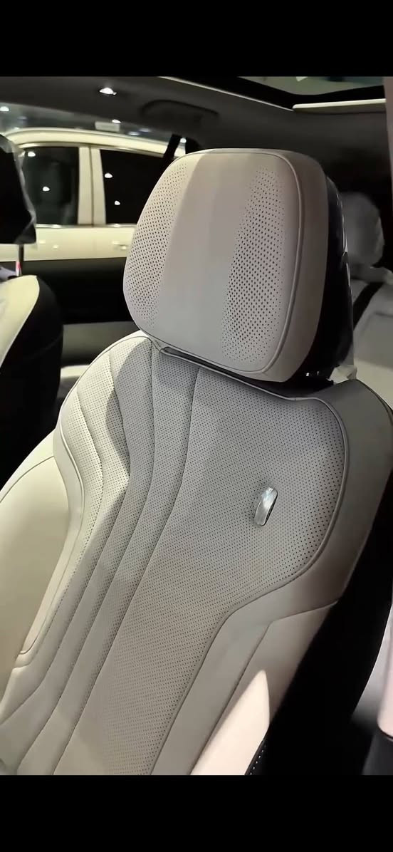 ⚡️ عربيات كهربا هتغيّر اللعبة!
دلوقتي Geely EX2 & Geely EX5 في مكان واحد 🔥
تصميم عصري • تكنولوجيا متطورة • توفير رهيب
📞 01124249999
Phantom Auto


**إذا كنت صاحب هذا الإعلان وتريد حذفه لأي سبب، رجاءا أرسل رسالة إلى الدعم الفني**
