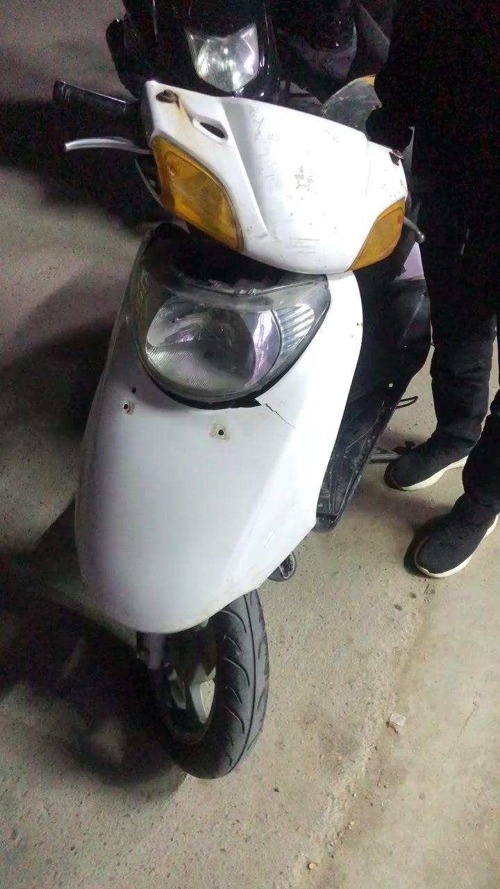 سلام عليكم للبيع 3 دراجات سبيسي ياباني +سكنس نثيه ياباني +بريز  السعر خاص مكاني بغداد شماعيه حي السفير دراجات مكفولات بس السبيسي بيها خيط تبخير رقم ***********
