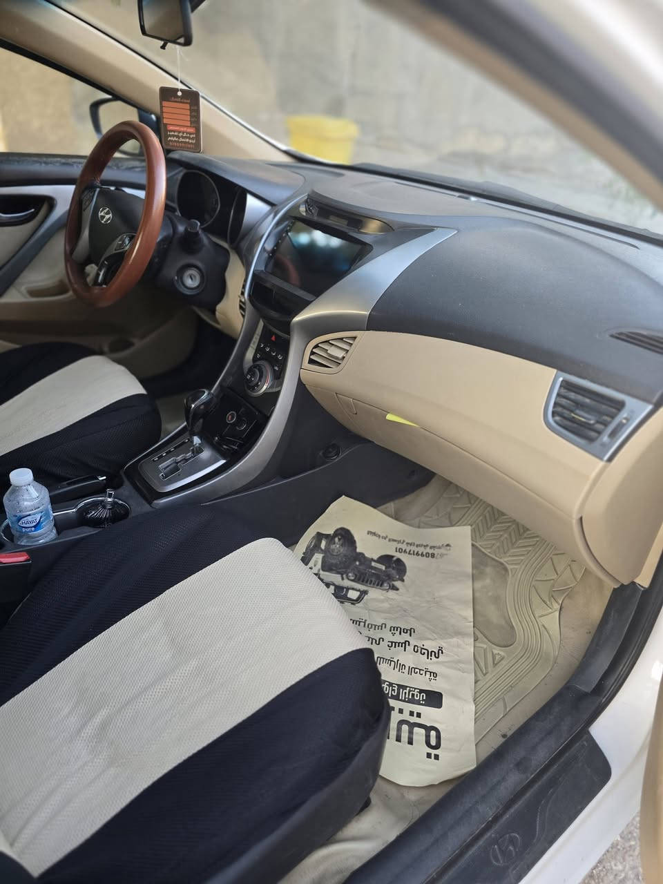 السلام عليكم النترا 2014 للبيع خليجية 
السيارة فول مواصفات فتحة سقف كشنات كهرباء تحكمات ستيرن تدفئة تبريد ماشية 240.000 مري شفط السعر 115 وبيهة مجال بسيط للأستفسار *********** واتساب فقط
