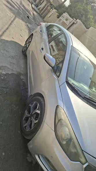 سلام عليكم كيه سيراتو ٢٠١٥ للبيع فقط
مواصفات كالأتي :-
- خليجي محرك ١٦٠٠
- ٤ تاير ويل كب جديد
- باتري جديد 
- منظومه تبريد كامله جديده
- دوشمة جديدة 
- رقم شمالي والهزه مالته جديده صالحه لل ٢٠٢٦ اللون اماكم 
- صبغ باب خلفي حسب السونار الموضح
- تحكم ستيرن شغال ومثبت سرعة كروز 
- مري شفط واشاير بالمري
- لد امامي
- ماشيةة ٢٢١ألف  كيلومتر  
السعر ١٢٢ ورقه وبيها مجال بسيط مال جيه .
للاتصال ع هذا الرقم 
***********
