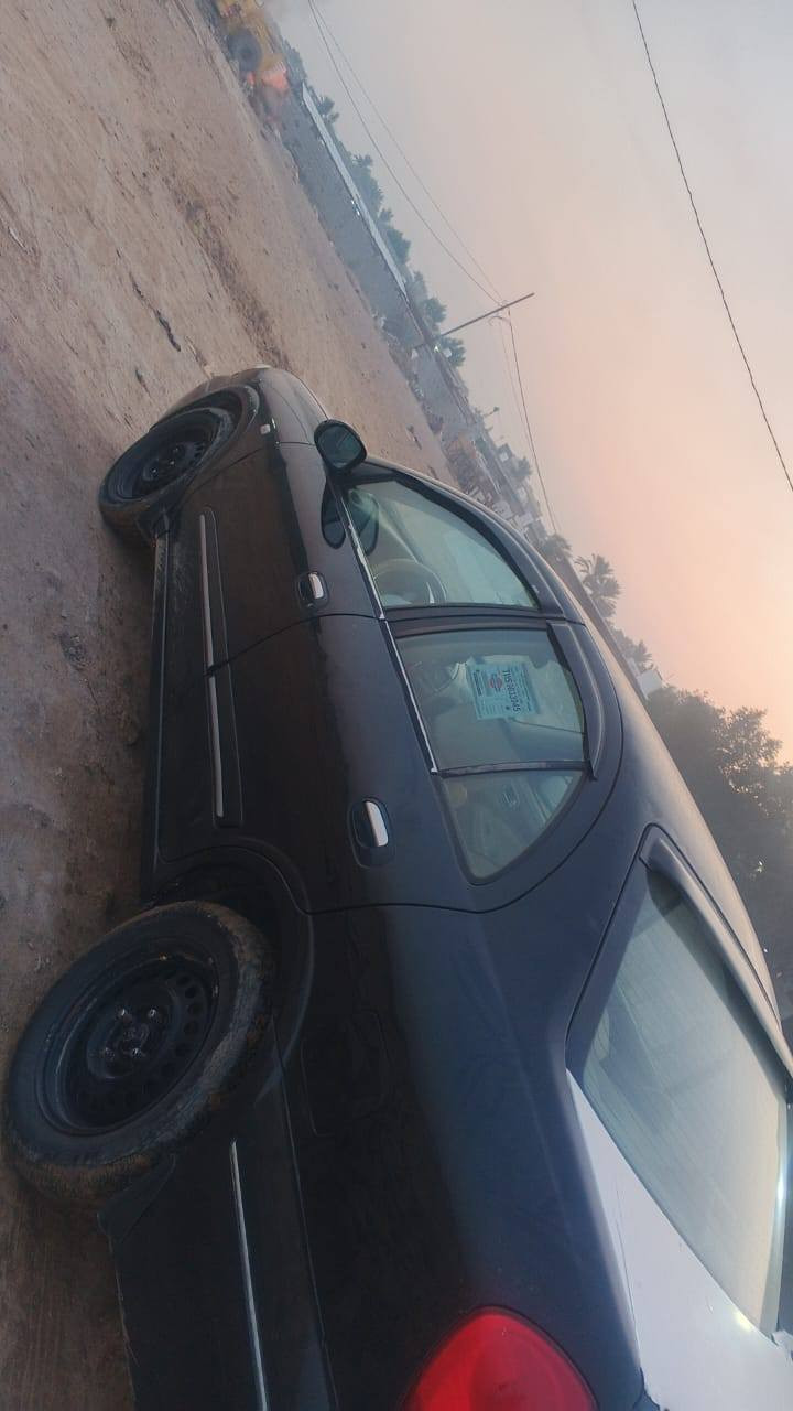 السلام عليكم نيسان سني لبيع او مراوس بحسن  2005 ياباني رقم كربلاء مشروع وطني تحويل   كير اوتماتيك  جام كهربائي كهربائيات كلها شاغاله سعر 73 وبيها مجال سونار معه الصور مكان السياره جزيره الخالديه  واحلين متواجد بابل حصوه***********
