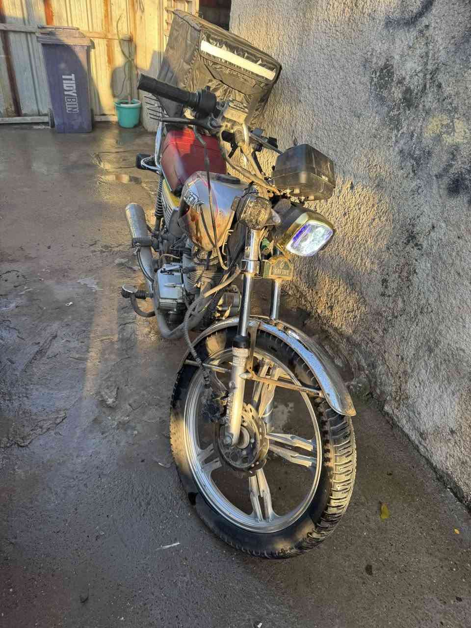 السلام عليكم دراجه أيراني موديل ٢٠٢٢ للبيع السعر ٤٥٠ العنوان الشعب قرب سوك شلال  الرقم ***********
