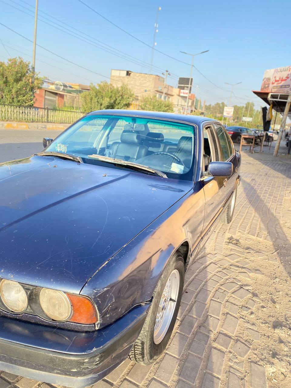 السلام عليكم
BMW 

للبيع 

اصل 525 

شرط وضع شركه بلادي 

شرط لا صرف ولانفخ 

شرط التحويل سياره بسمي 

غرفه جلد نضيفه حيل 
محرك كبس كير عادي

سياره وضع شركه 

رقم نينوى 

موديل 94

***********

***********

مكان السياره جنوب الموصل حمام العليل
