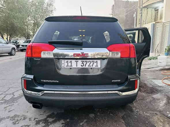 السلام عليكم جميعا
جمسي تيران وارد كندي كلين  2017 محرك 2400 ماشية 135000 كم قابل للزيادة
لون فيلي SLE
فتحة بالسقف كشنات هيتر نظامين فور ويل
قيادة بيها هواي مواصفات 
السعر 145 قابل للتفاوض 
للاستفسار ***********
