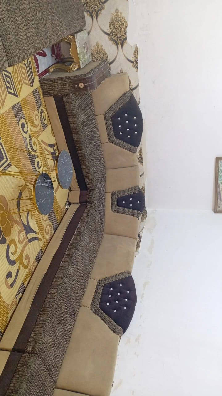 السلام عليكم قنفات للبيع سعرهن 300بيهن مجال مكان نجف علا شرع كربلاء عمود 137علاطريق ياعلي هذارقمي ‏‪***********‬‏
