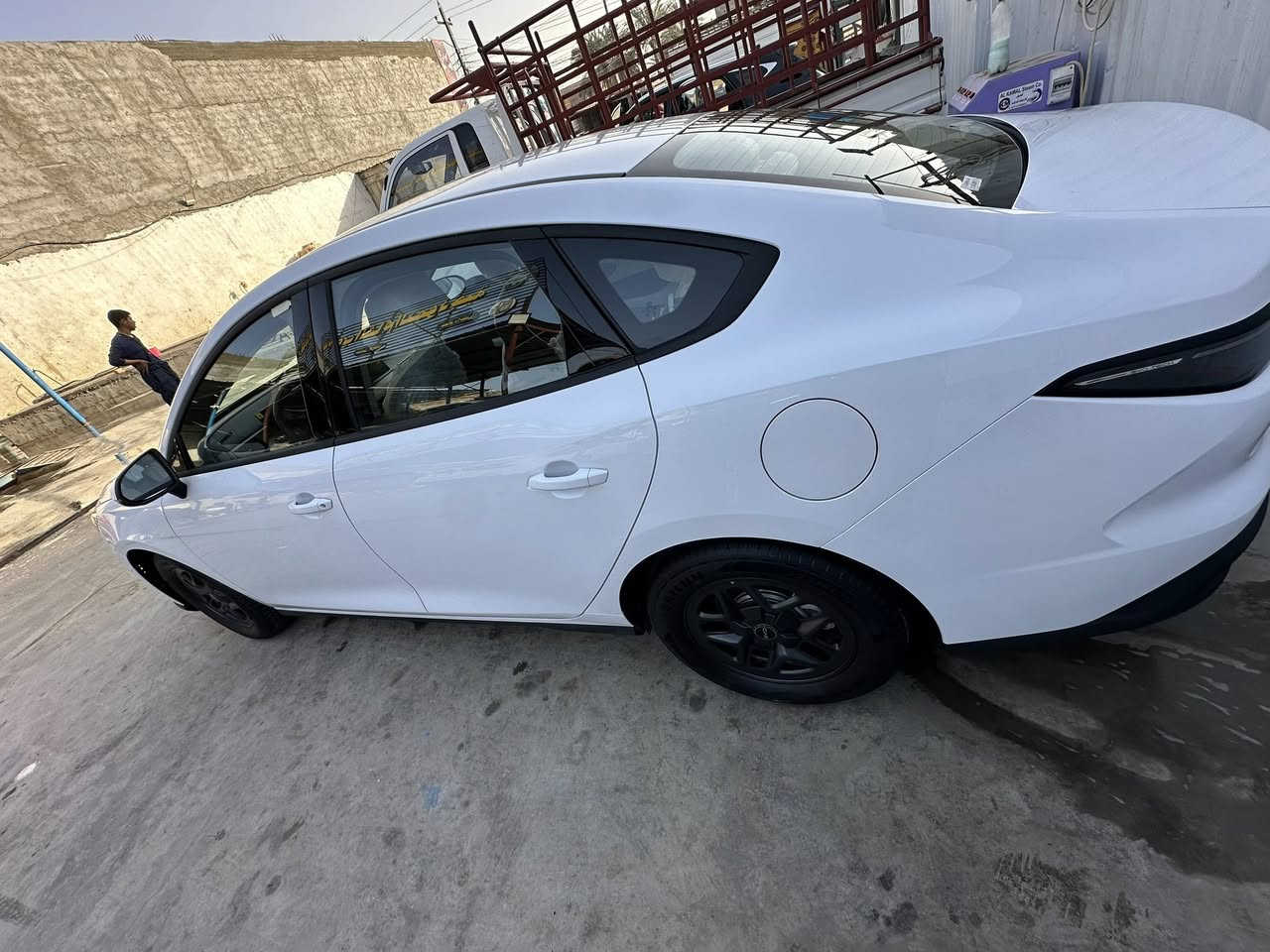 سلام عليكم  البيع سيل 5 موديل 2025
ماشيه 500//5 رقم بغداد تحويل مباشر 
ملحقات كامله وبلجيس مكانيّ بغداد الشعب *********** 
السعر 18/200
