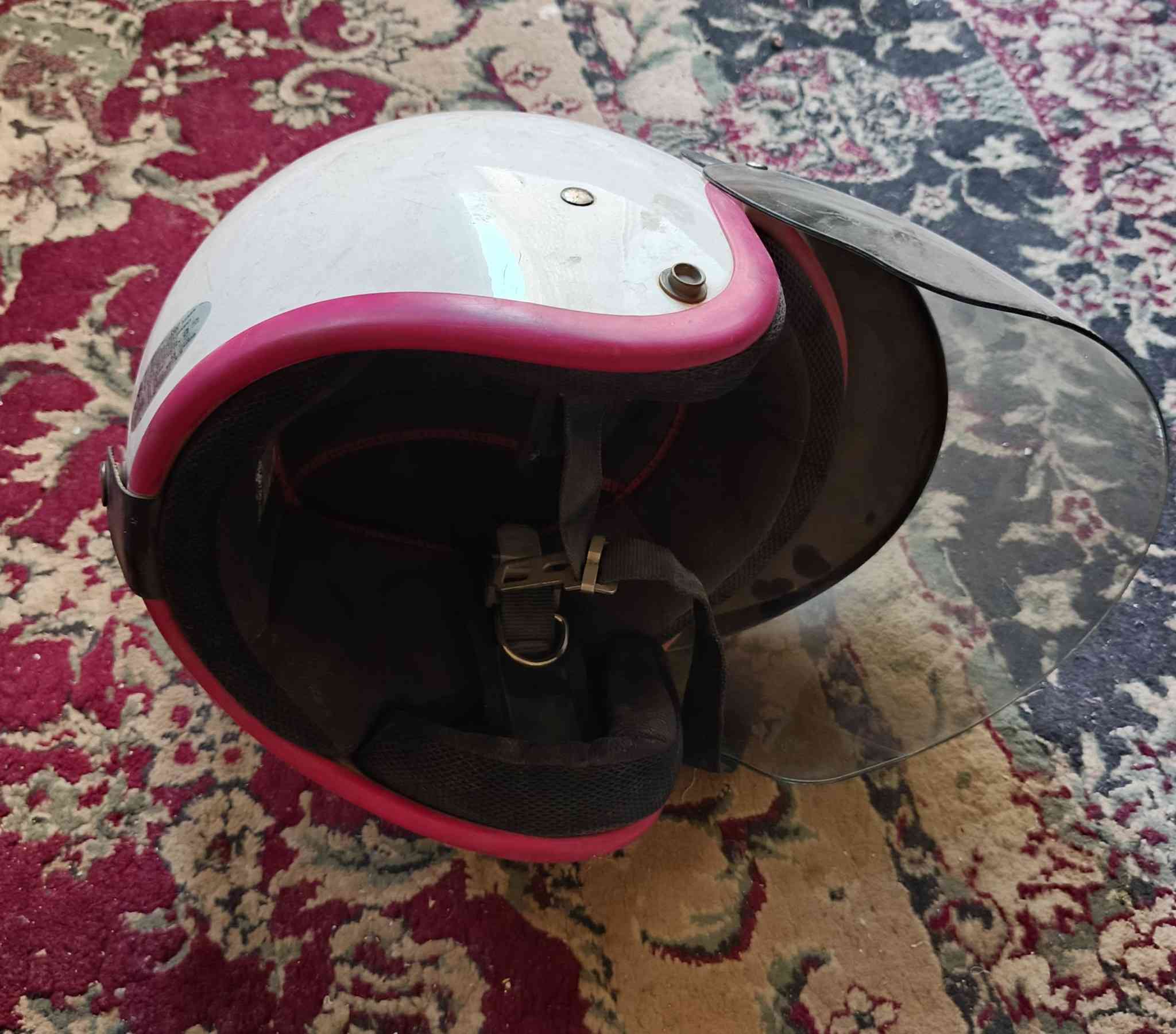 غراض للبيع داينمو مع خوذه.. السعر قيم واخذ


**إذا كنت صاحب هذا الإعلان وتريد حذفه لأي سبب، رجاءا أرسل رسالة إلى الدعم الفني**