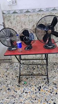 مراوح منضدية قديمة شغالة اي نقص ماكو اي استفسار مراسلة الصفحة يوجد توص...