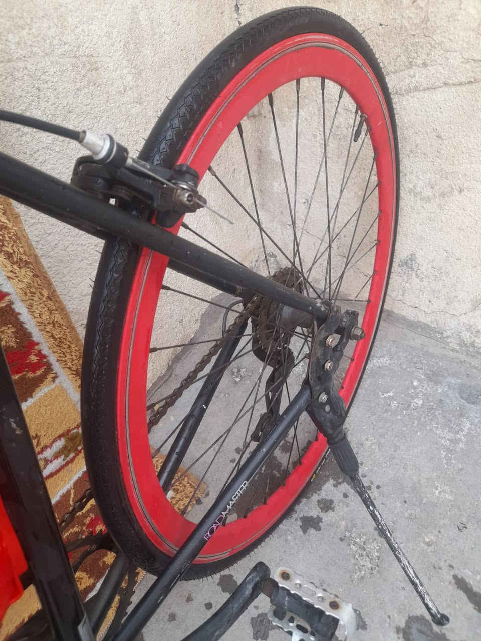 سلام عليكم بايسكل رياضي نضيف سعر 100 مكان بصره بل طويسه ***********
