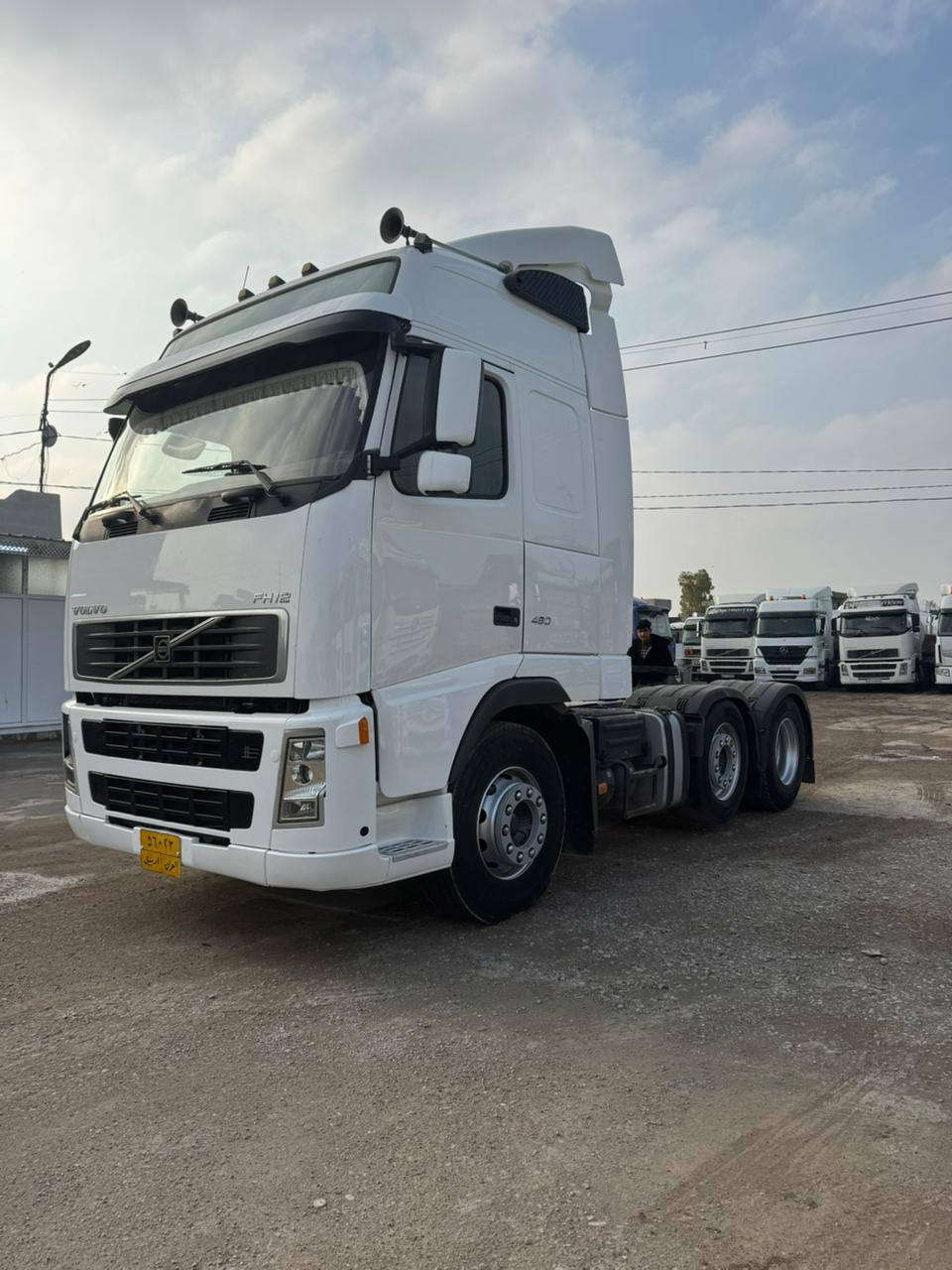 فالفو شيطان حجم 460 سنكل امامي كير اوتماتيك هاف ثلاجه قماره 3خطوط مرسمه فلات اوربي تك تاير كير محرك شرط شاصي مكفول قماره بدون صبغ شرط التحويل 
موديل 2005
عنوان كركوك طريق المطار مقابل جسر حزيران 
***********
***********
***********
