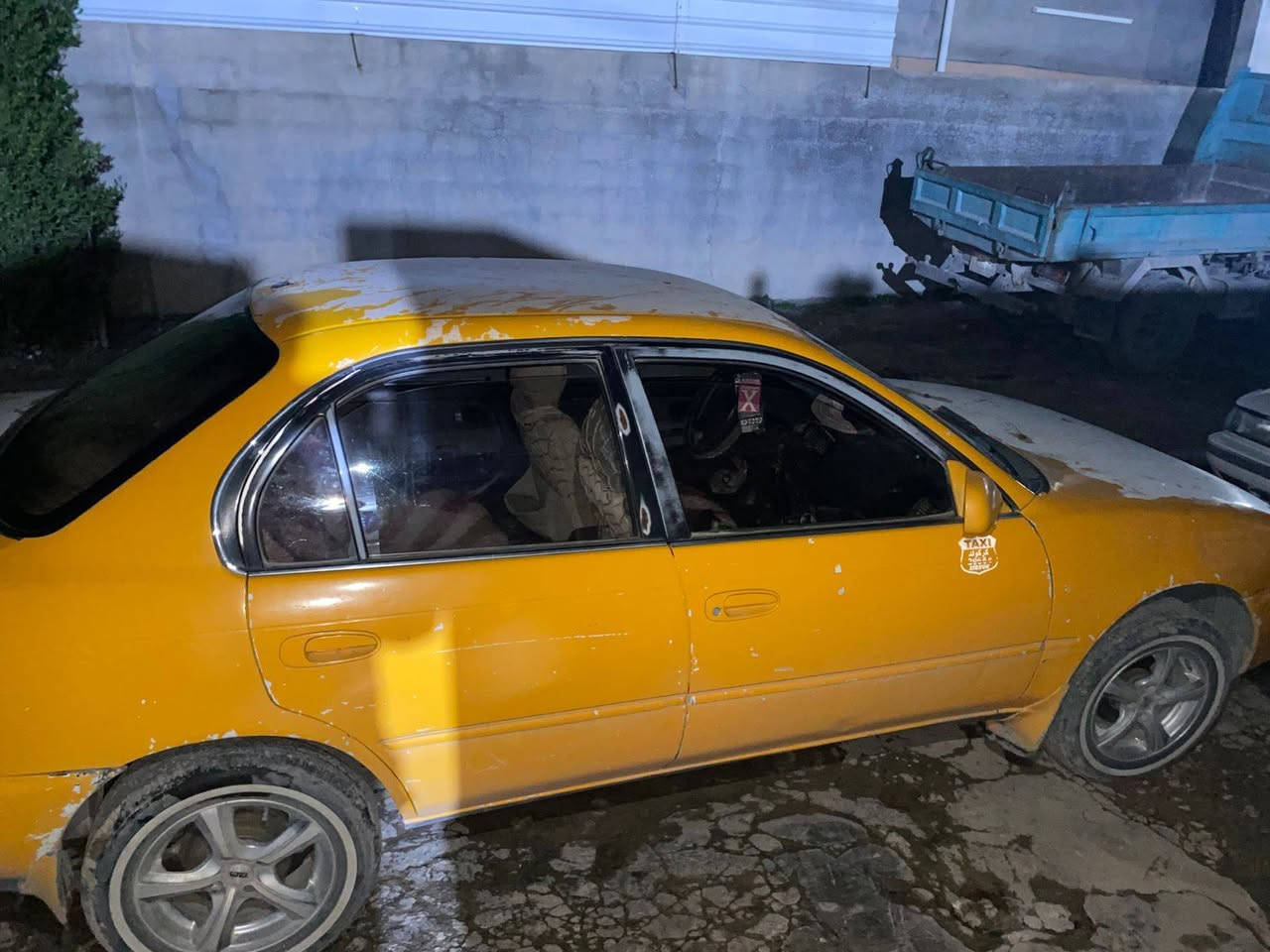 السلام عليكم من رخصة الادمن المحترم للبيع كورلا موديل ٩٤رقم كركوك سنويه كارتونيه حرف ار كير محرك بشرط سنويه صاقطه من سنة ٢٠١٨ السعر ٣٥ وبيها مجال علمآ مكلف بالنشر الاتصال بصاحب السيارة ***********
