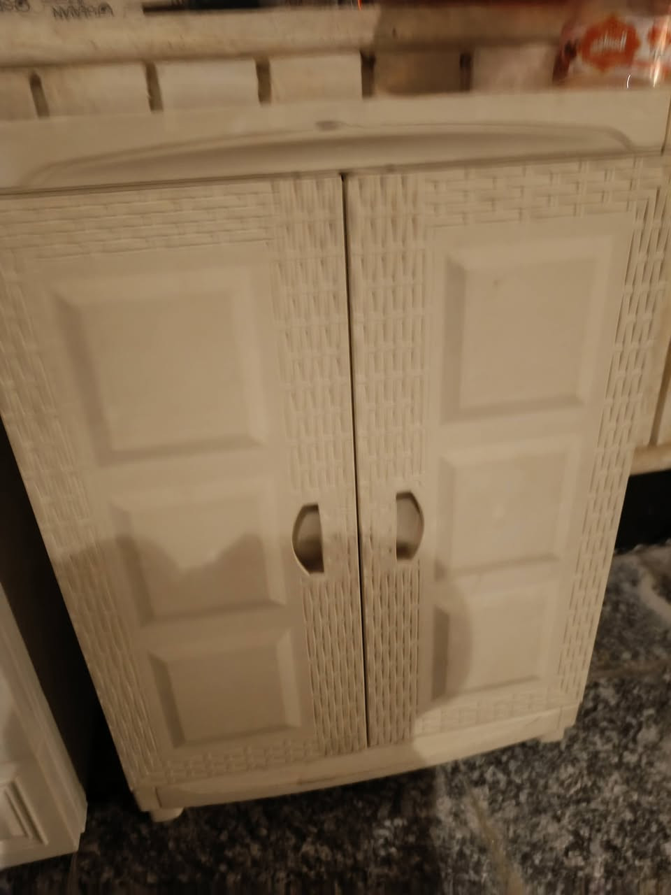 جرارات الحجم الكبير لون اوف وايت القياس والسعر موضح بالمنشورمستخدم شهرين داشيل ودابيع، ابيعة بسعر مناسب. دولاب ايضا لون بيجي


**إذا كنت صاحب هذا الإعلان وتريد حذفه لأي سبب، رجاءا أرسل رسالة إلى الدعم الفني**