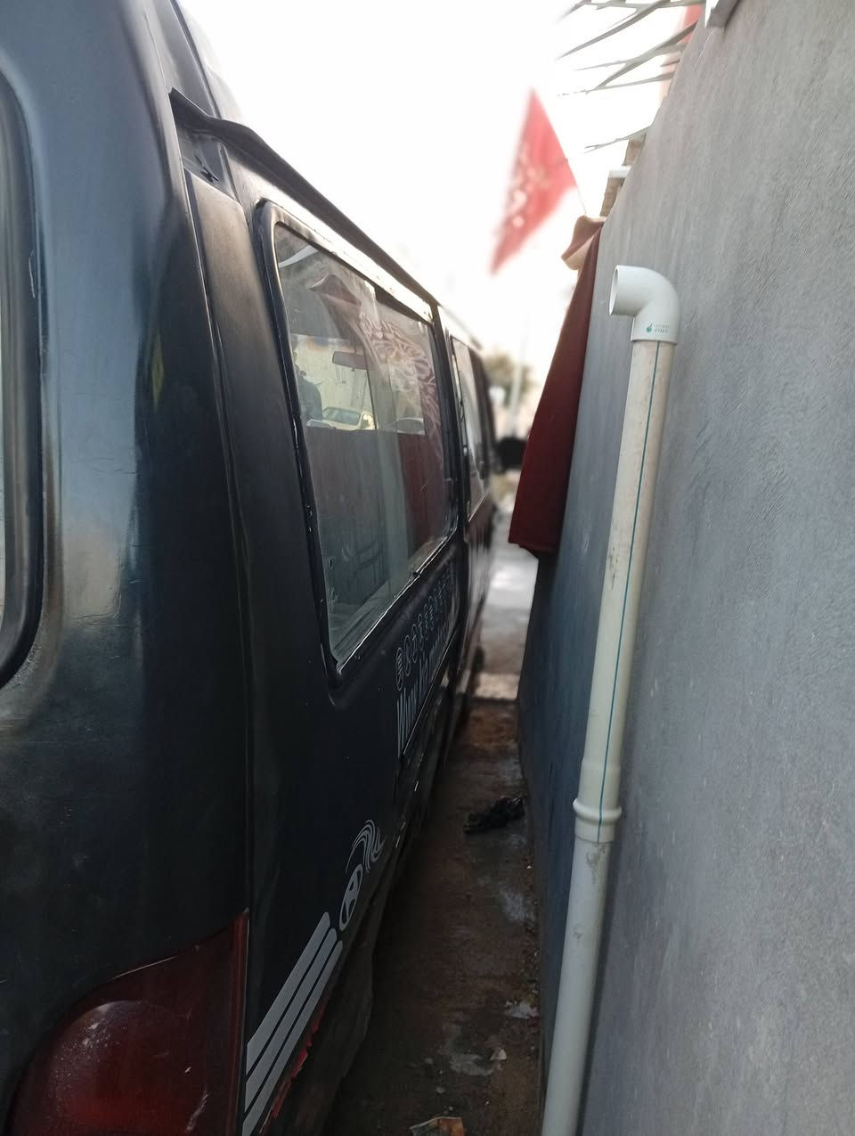 السلام عليكم سياره هونداي موديل 95للبيع مكينه كير بريجو بيها تبخير حداديه خير من الله باور عاطل ابيع كوم حديد بيها حصت كاز بيع او مراوس فتون للاستفسار ***********مكاني نجف 18وبيها مجال شي قليل
