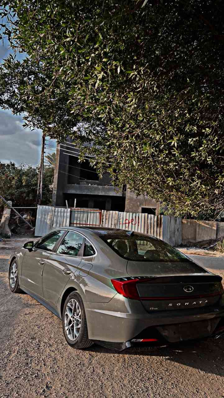 هيونداي سوناتا فل مواصفات1/1
🔹 الموديل: 2020 (شكل 2023)
🔹 اللون: اسمنتي 
🔹 رقم: بغداد
🔹 الممشى:  50 mile
🔹 المحرك: 2500cc تنفس طبيعي
🔹 الحالة: بدون ايربكات –سليمة بالكامل
🔹 الضرر: قطعة واحدة فقط (جاملغ خلفي) صور الضرر مرفقة مع النشر

📞 للاستفسار: الاتصال على( الواتساب) *********** 
📍مكان السيارة: بغداد  
━━━━━━━━━━━━━━━
🔻  اهم المواصفات 🔻
✅ سقف بانوراما
✅ بصمة تشغيل + بصمة أبواب لمس + بصمة فتح صندوق
✅ تشغيل عن بُعد + إشارة ترحيب
✅ 4 رادارات (نقطة عمياء)
✅ تحديد مسار + أوتو بريك
✅ قيادة شبه ذاتية + توقف ذاتي
✅ مقاعد جلد كهرباء مع تدفئة
✅ شاشة ديجيتال (دشبورد إلكتروني)
✅ تبريد قطعتين + مناخ منفصل
✅ شحن وايرلس + 3 مخارج USB
✅ هاند بريك دگمة + Auto Hold
✅ 4 وضعيات قيادة + كير دگم
✅ أضوية لايتات LED أربع عدسات + لد نهاري + بگ لايت LED
✅ شاشة Apple CarPlay
✅ تحكم كامل بالستيرن
✅ شاشة تنبية  للاعطال
✅ فل حساسات ضغط اطارات
  وبعد بيها مواصفات
